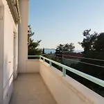 Apartman Lena *