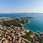 Apartman Lena *