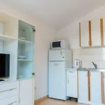 Lena Apartman *
