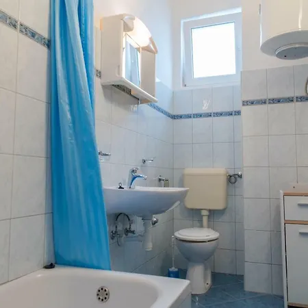 Lena Apartament